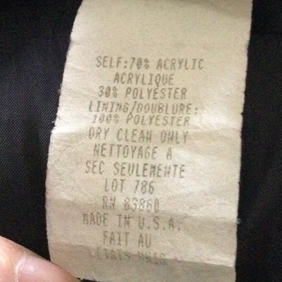 Fine Line Cropped Blazer - Picture 6 of 6